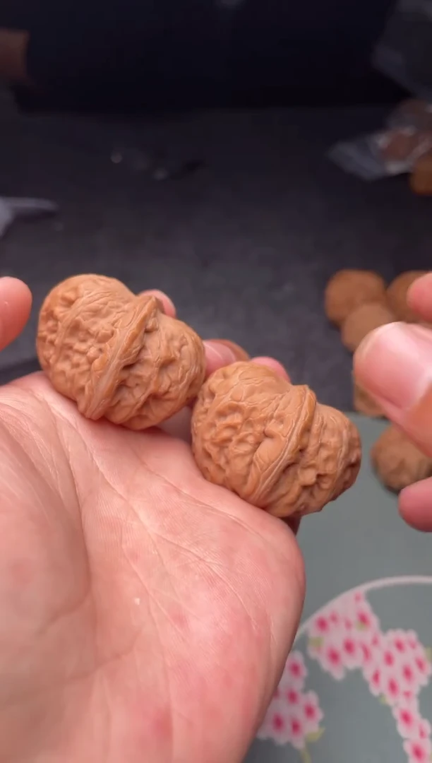 把件文玩核桃a111    元宝  42尺 小水尖