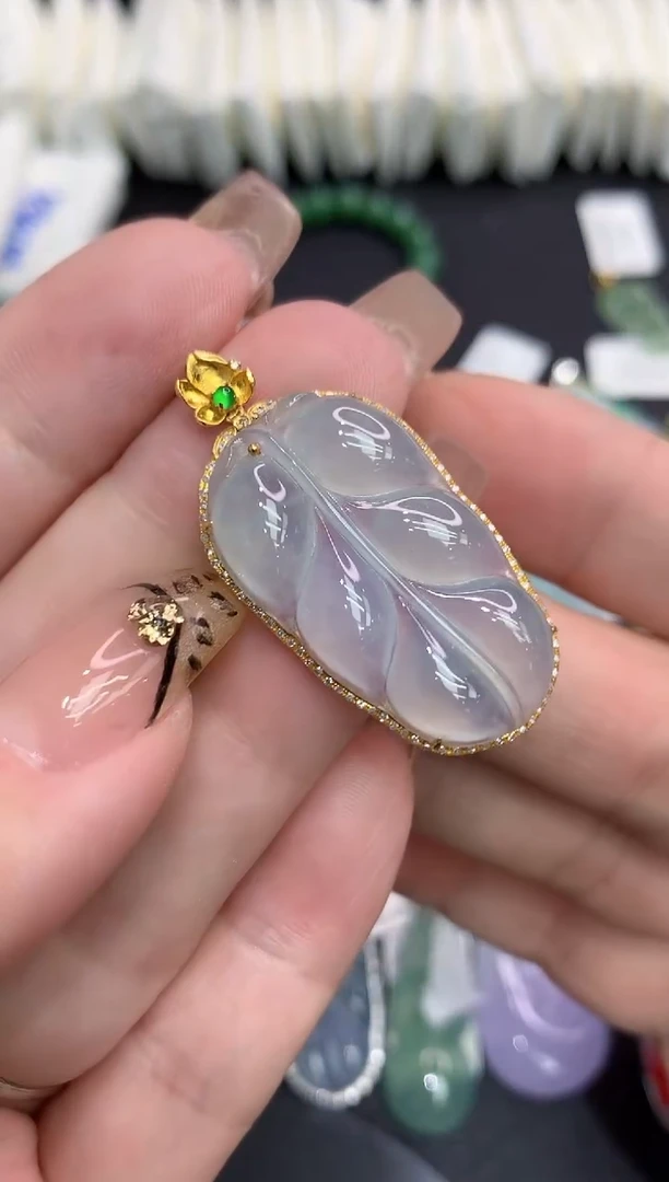 吊坠(不含链)18K金镶嵌翡翠11