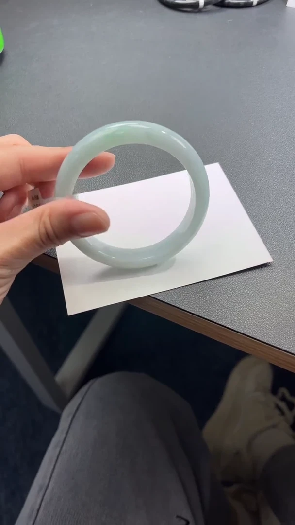 【闪购商品】翡翠手镯未镶嵌正圈