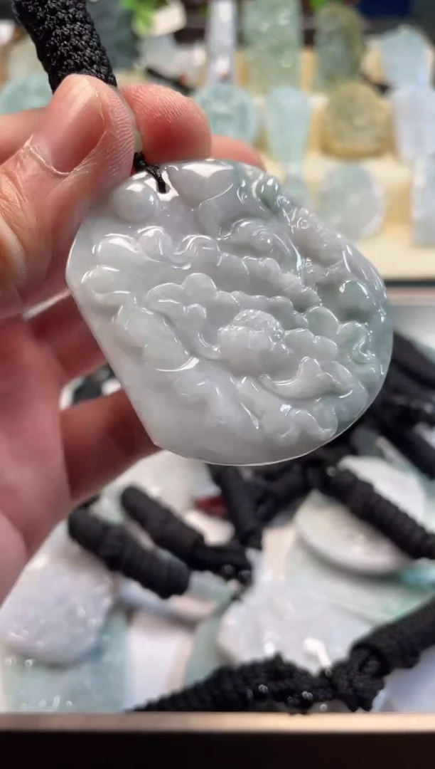 颈饰未镶嵌翡翠12/16/055