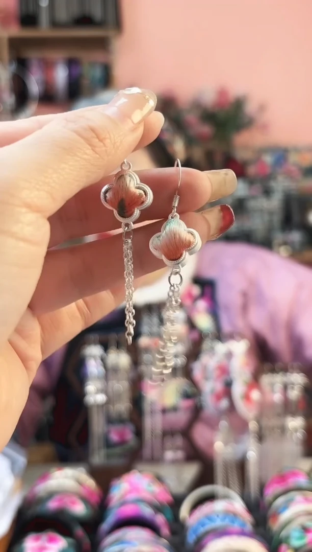 艺枝独绣手工饰品66