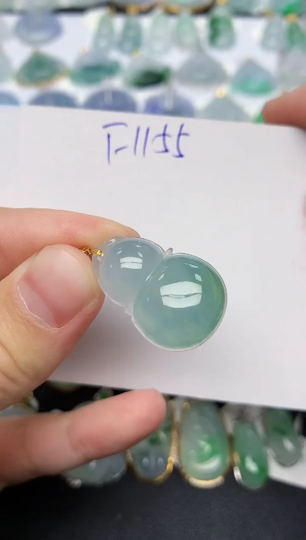 颈饰18K金镶嵌翡翠 天然缅甸A货翡翠百元以上9元证书费自理