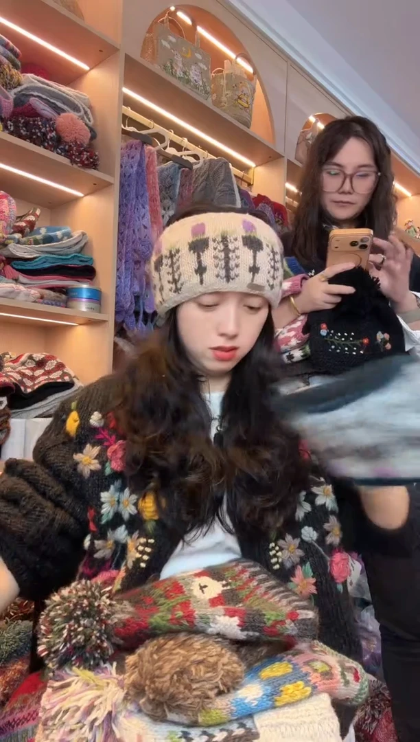 绵羊毛燕麦色郁金香发带