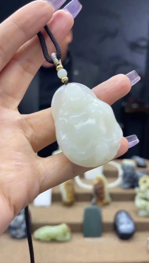 颈饰未镶嵌和田玉1