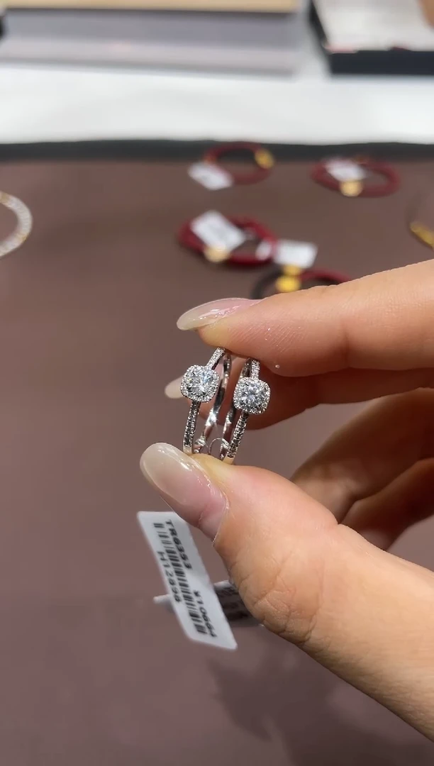 戒指18K金镶嵌钻石TA0731-1620-803