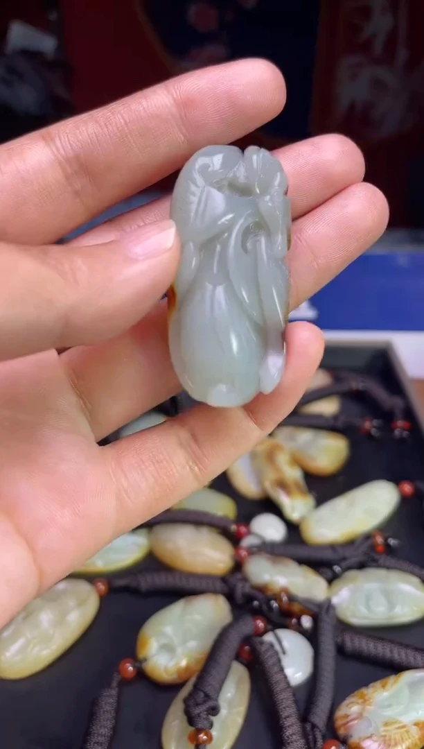 颈饰未镶嵌和田玉3