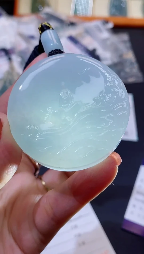 翡翠未镶嵌颈饰缅甸天然翡翠