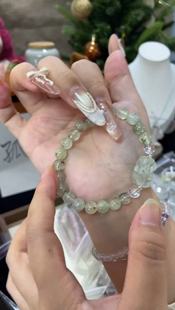 水晶手串未镶嵌孤品捡漏均匀瑕疵介意勿拍