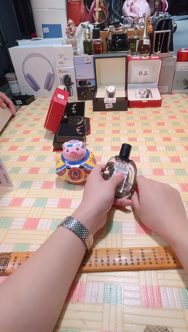 瓷片瓷器 库房到期 全部地板价@@1