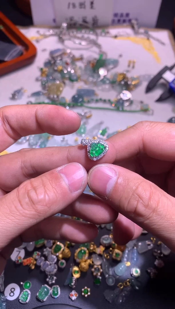 【闪购商品】翡翠吊坠(不含链)银S925镶嵌1