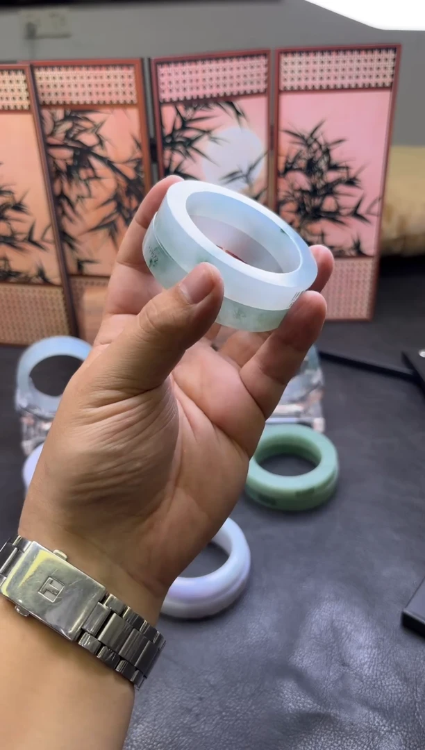 未镶嵌手镯定制翡翠?***?手镯定制