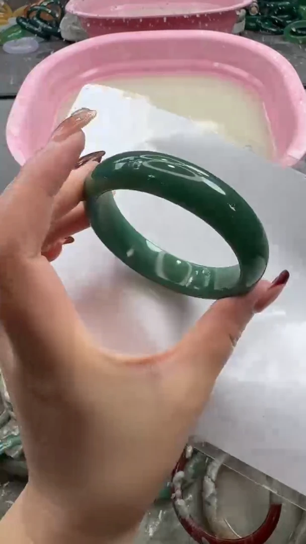 未镶嵌手镯石英质玉12 6263