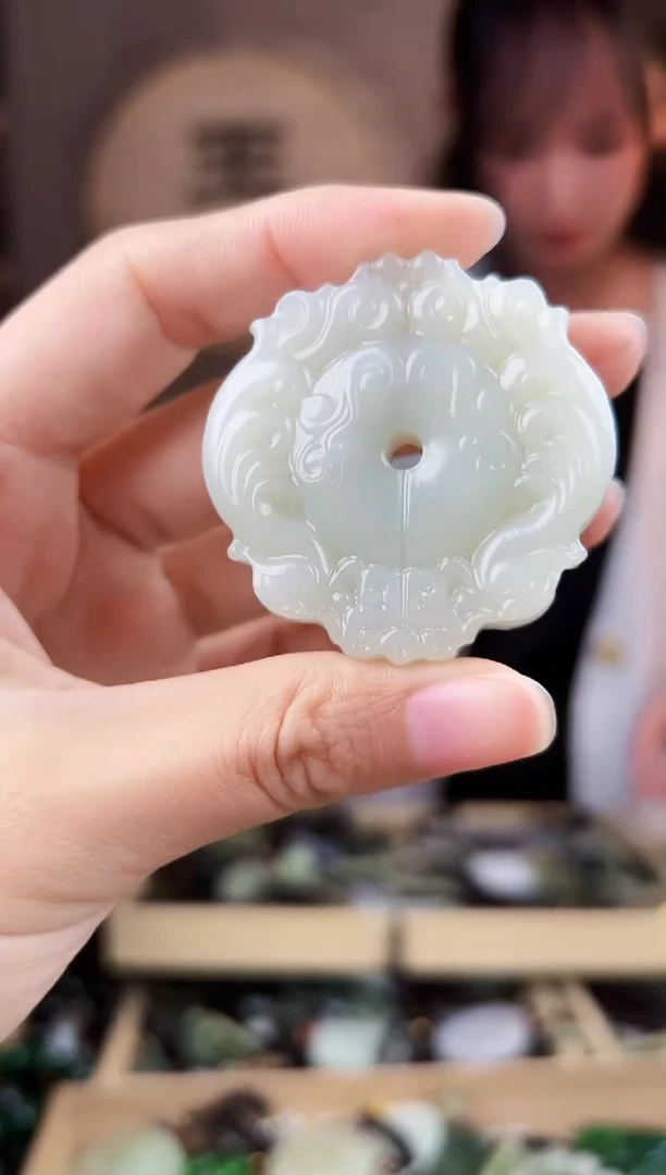 颈饰未镶嵌和田玉拍一发一，多样性发货