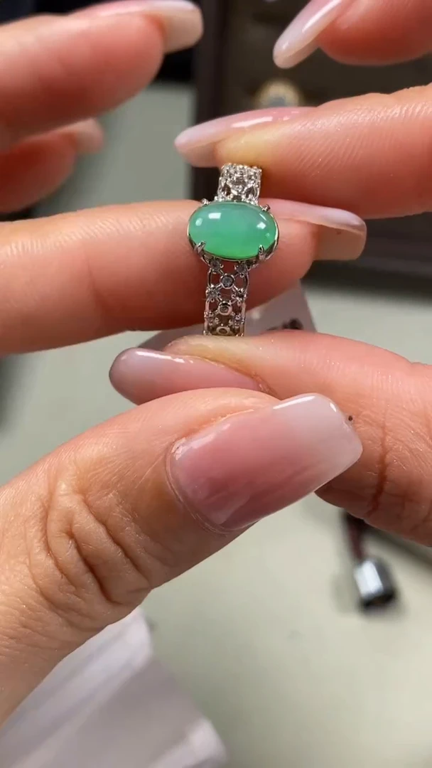 【闪购商品】翡翠戒指银S925镶嵌9277