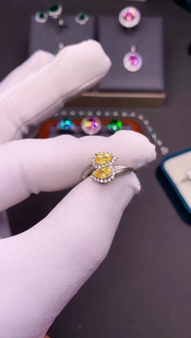 彩色蓝宝石戒指银S925镶嵌·····