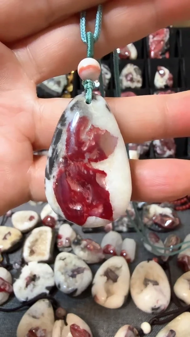 【闪购商品】天然辰砂大晶砂随行吊坠1