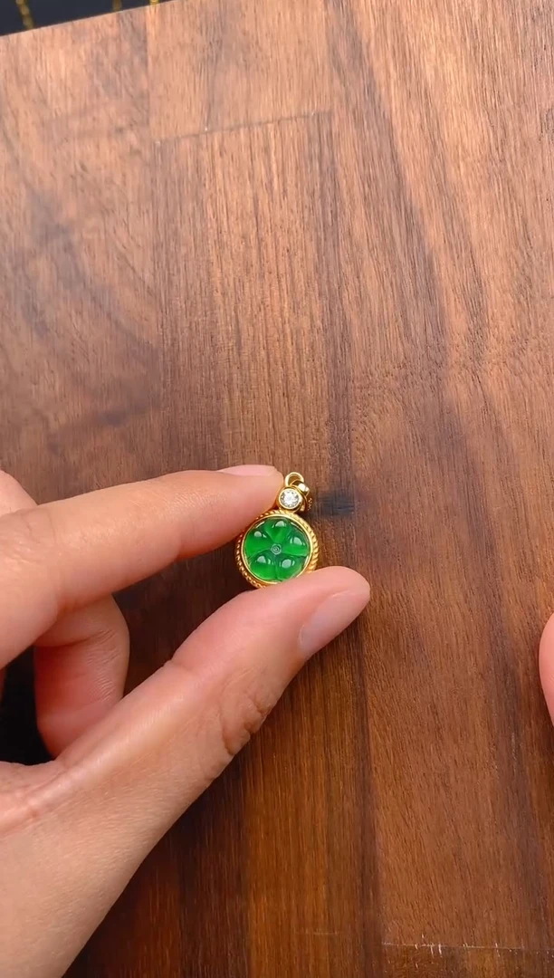 【闪购商品】翡翠吊坠(不含链)银S925镶嵌大花花