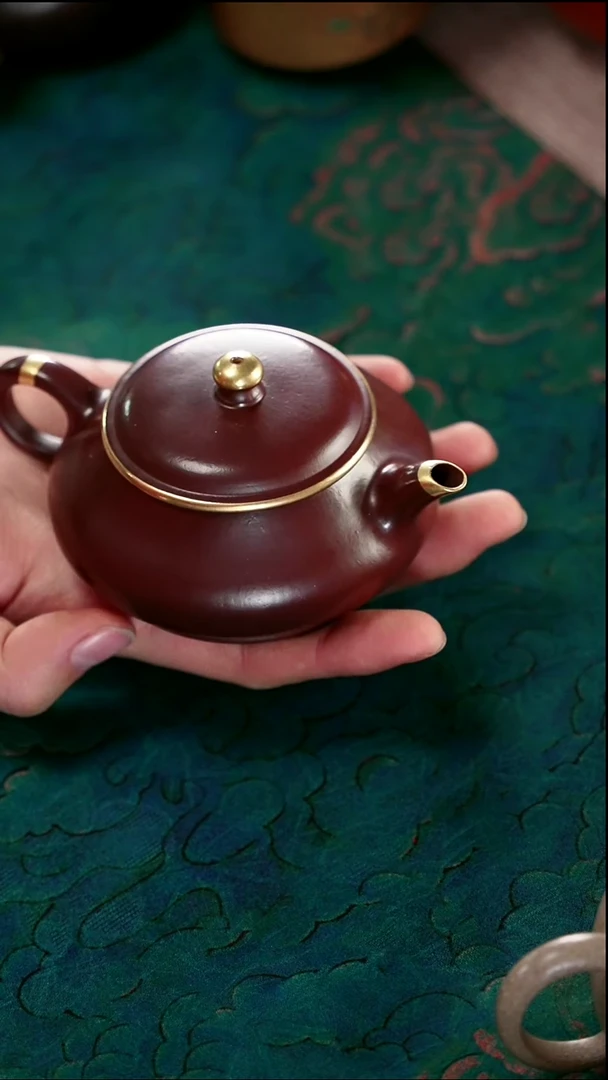 茶壶紫砂四号井茄皮紫泥描金薄胎明炉150cc