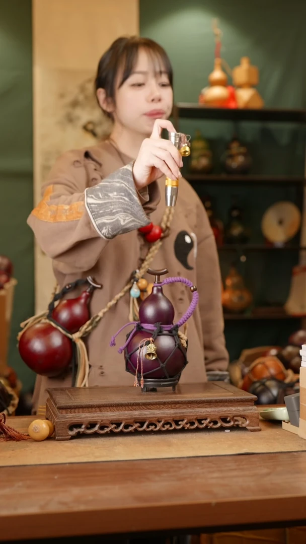 251号精品天然大漆酒葫芦一物一拍~