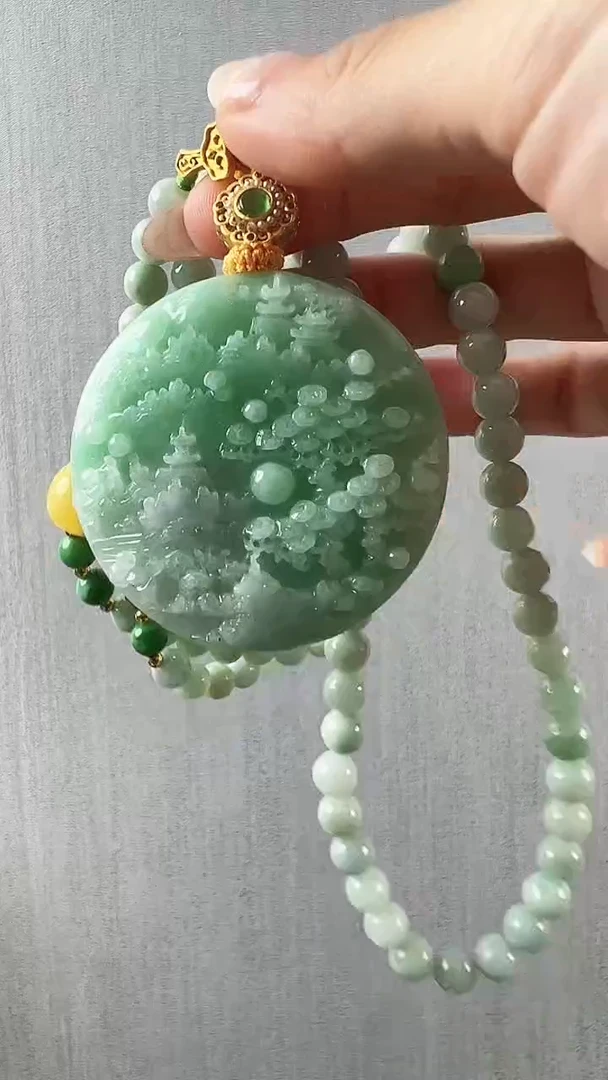 颈饰未镶嵌翡翠山水