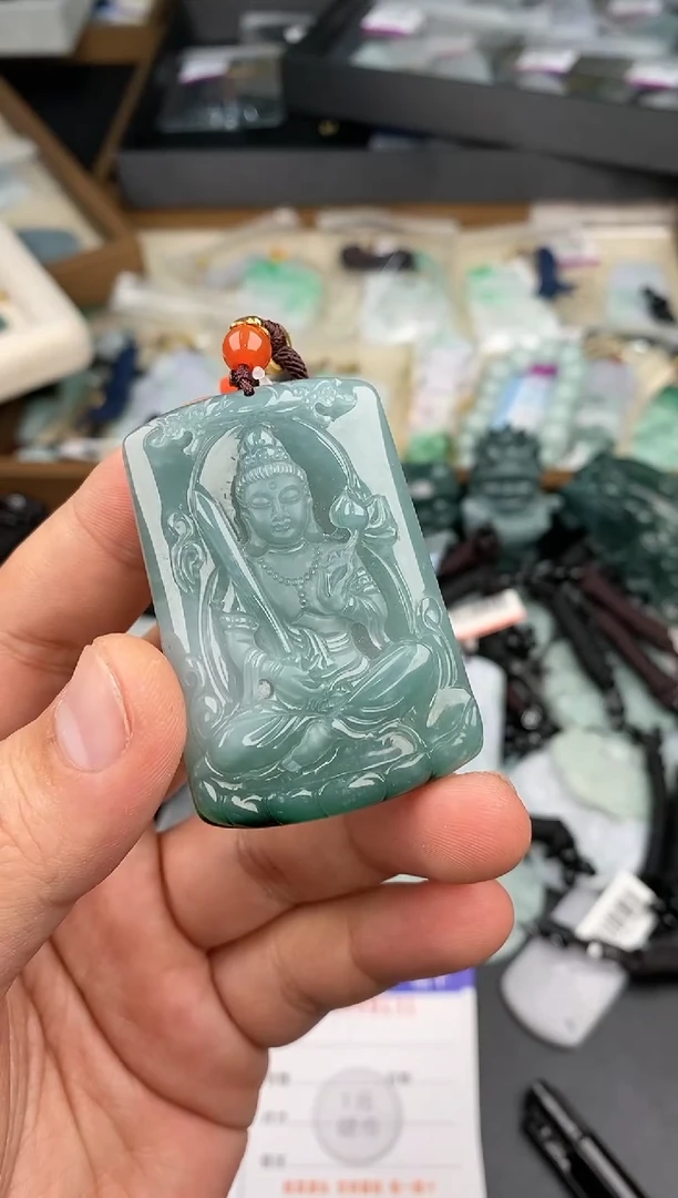 【闪购商品】翡翠颈饰未镶嵌  天然翡翠，一物一图