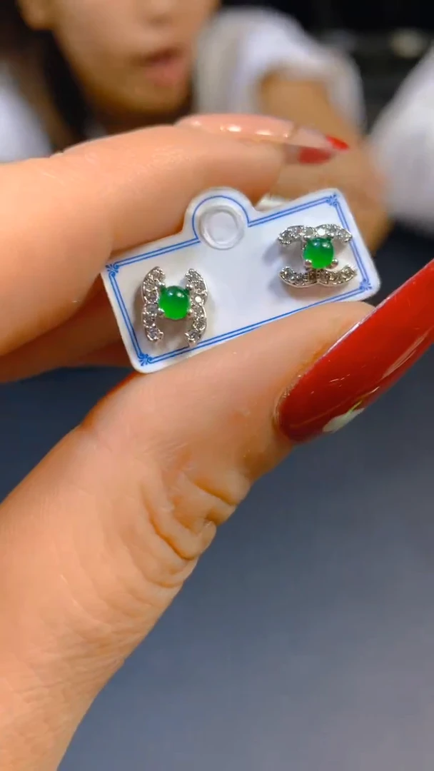 【闪购商品】翡翠耳饰未镶嵌0649181400多样性发一