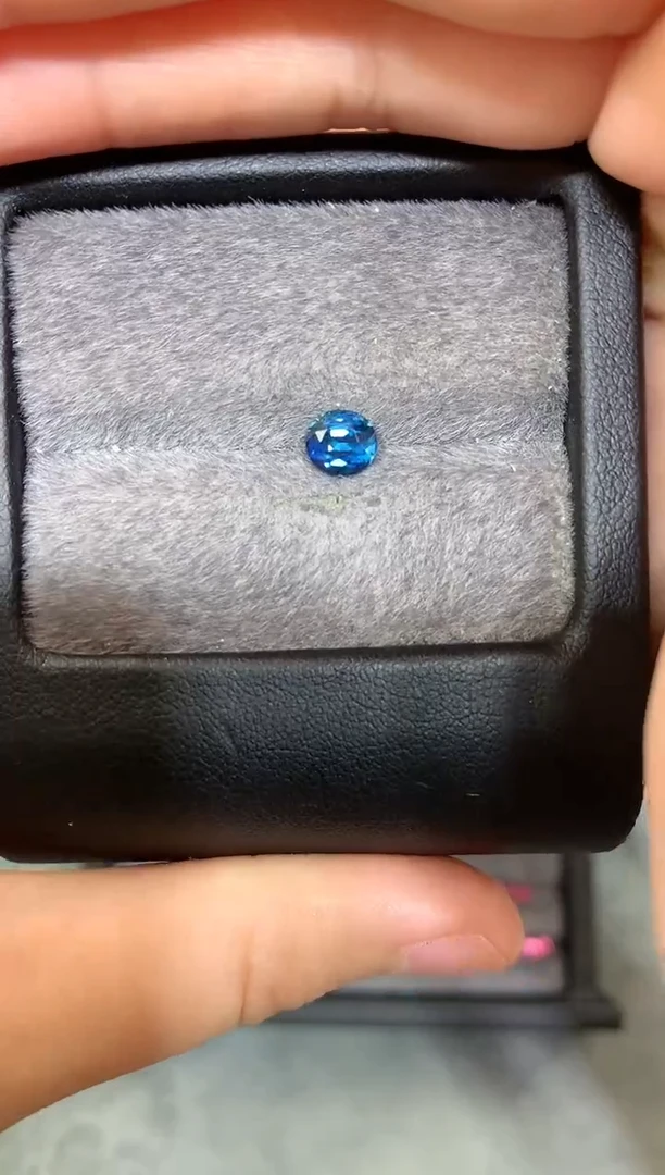 【闪购商品】定制蓝宝石裸石未镶嵌椭圆 蓝宝石 1.13ct