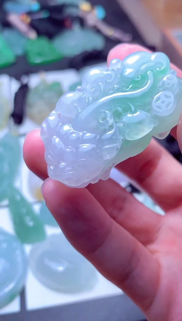 颈饰未镶嵌翡翠天然A货翡翠