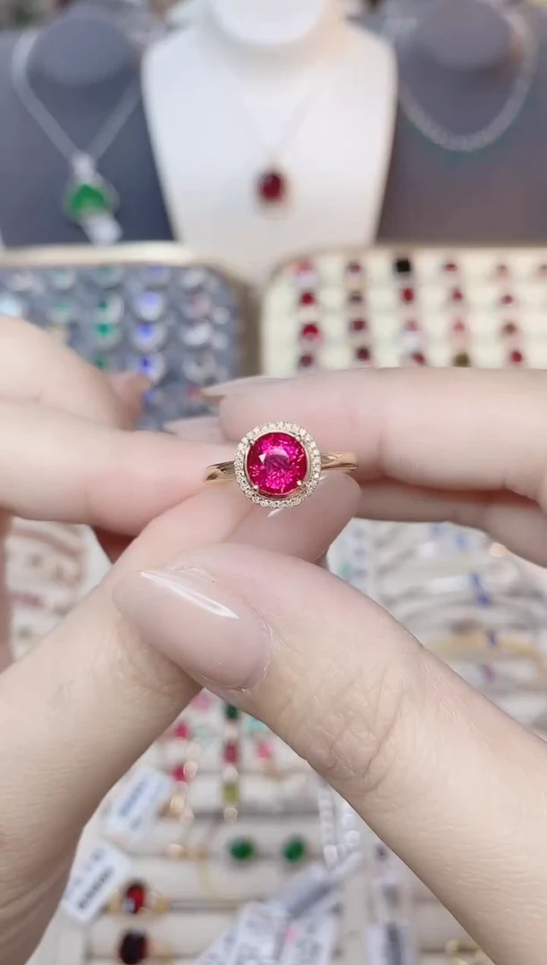 18K金镶嵌碧玺戒指碧玺1.45CT