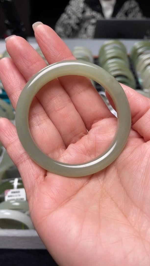 未镶嵌手镯和田玉和田玉青海料手镯51mm