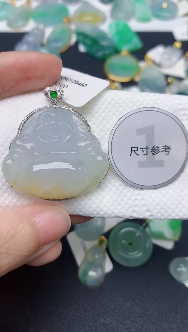颈饰18K金镶嵌翡翠天然缅甸A货翡翠