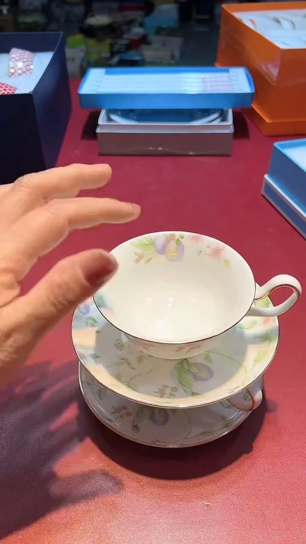 【闪购商品】瓷片锅碗瓢盆一件不剩