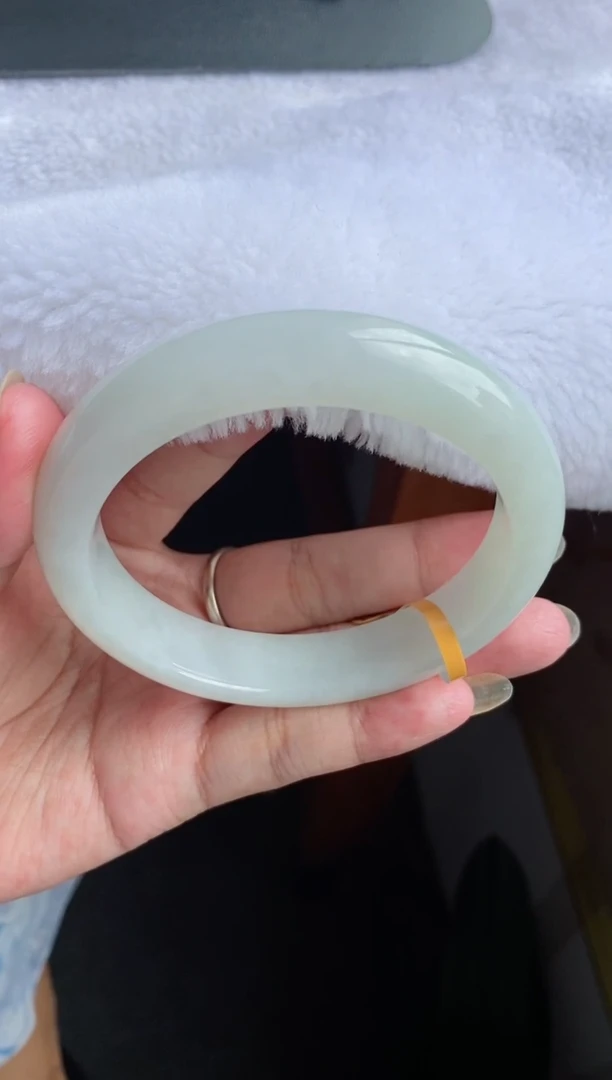 翡翠手镯未镶嵌（老坑细糯微晴）3号