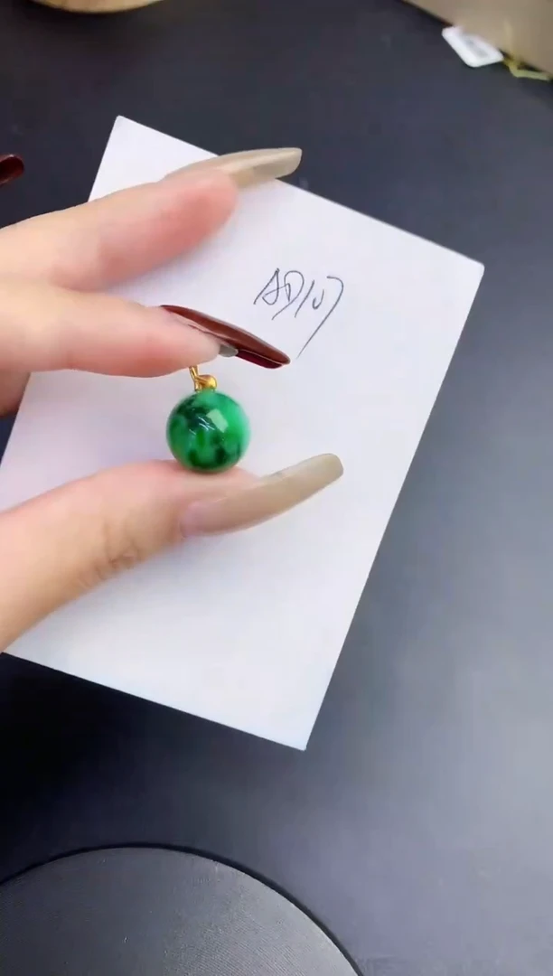 【闪购商品】翡翠颈饰18K金镶嵌0000000000