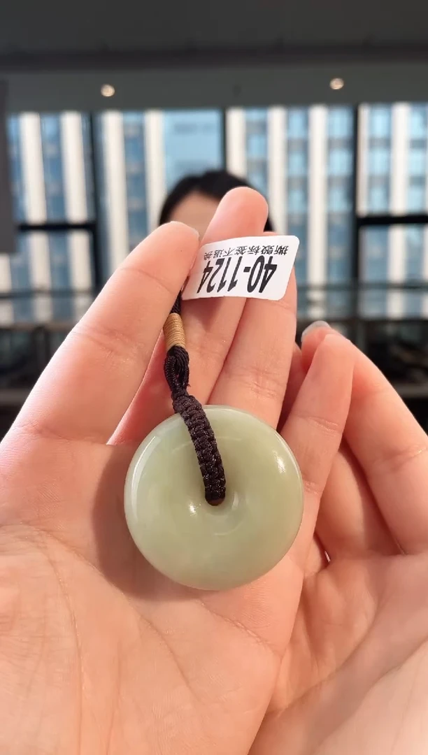 和田玉未镶嵌颈饰扣 1124