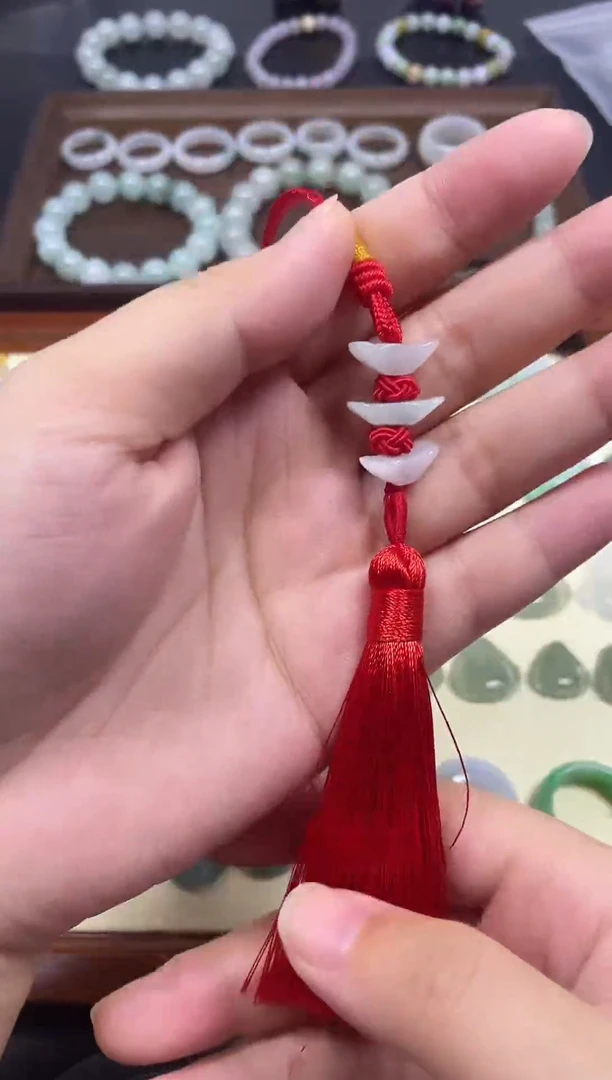 未镶嵌挂件翡翠元宝车挂