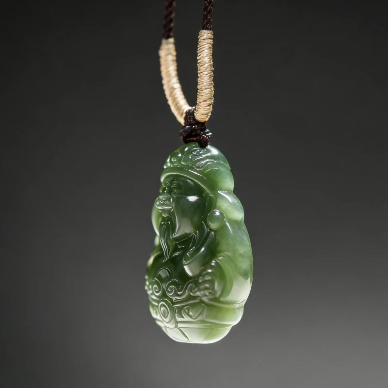 lot1 和田玉塔青财神吊坠/DW51216-008684 保利山东