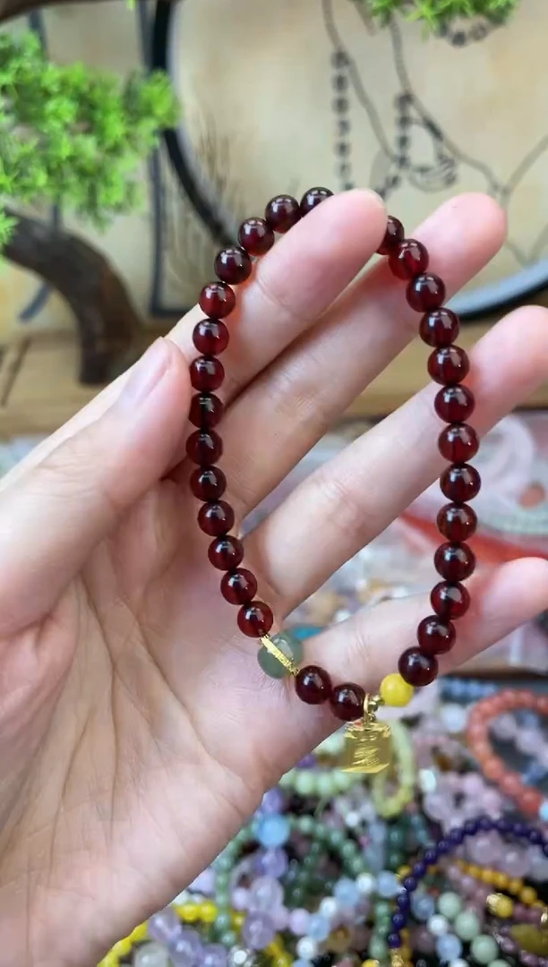 【闪购商品】血珀手链未镶嵌330手串