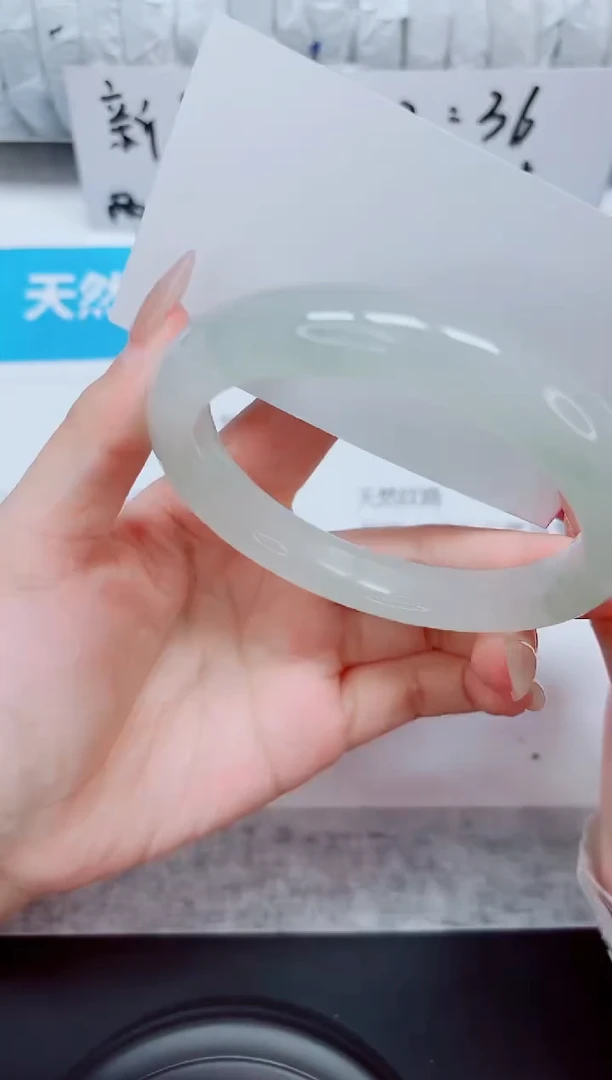 未镶嵌手镯石英质玉10-62