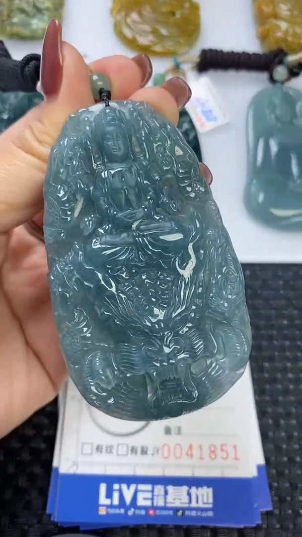 【闪购商品】翡翠颈饰未镶嵌11111111111111111