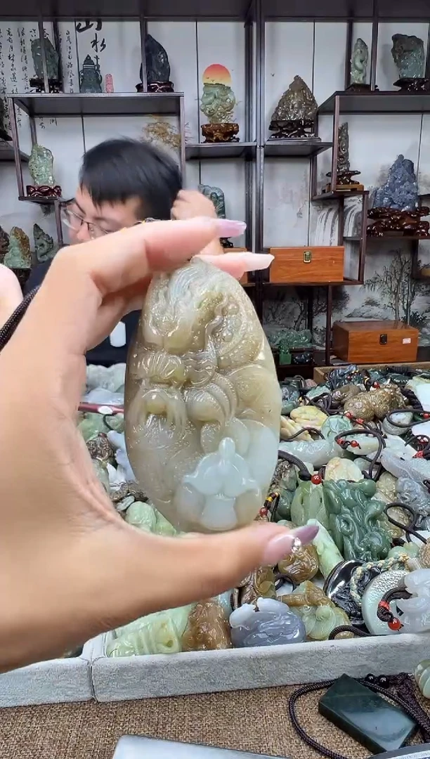 未镶嵌和田玉把件1