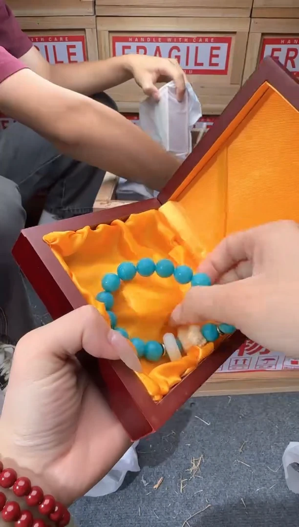 精美手串（无礼盒）