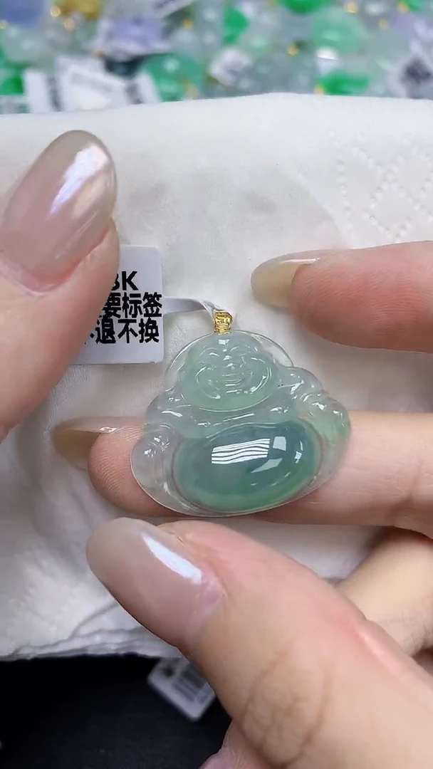 翡翠18K金镶嵌颈饰天然缅甸翡翠A货多样性发其一