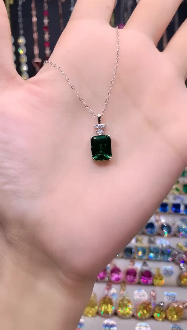 吊坠透辉石银S925镶嵌810银色