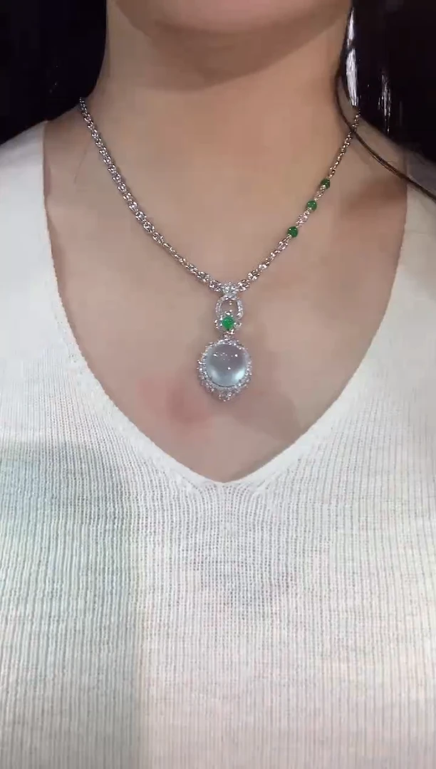 吊坠(不含链)18K金镶嵌翡翠菲C106