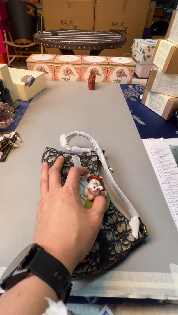 瓷片全场正品，七天无理由