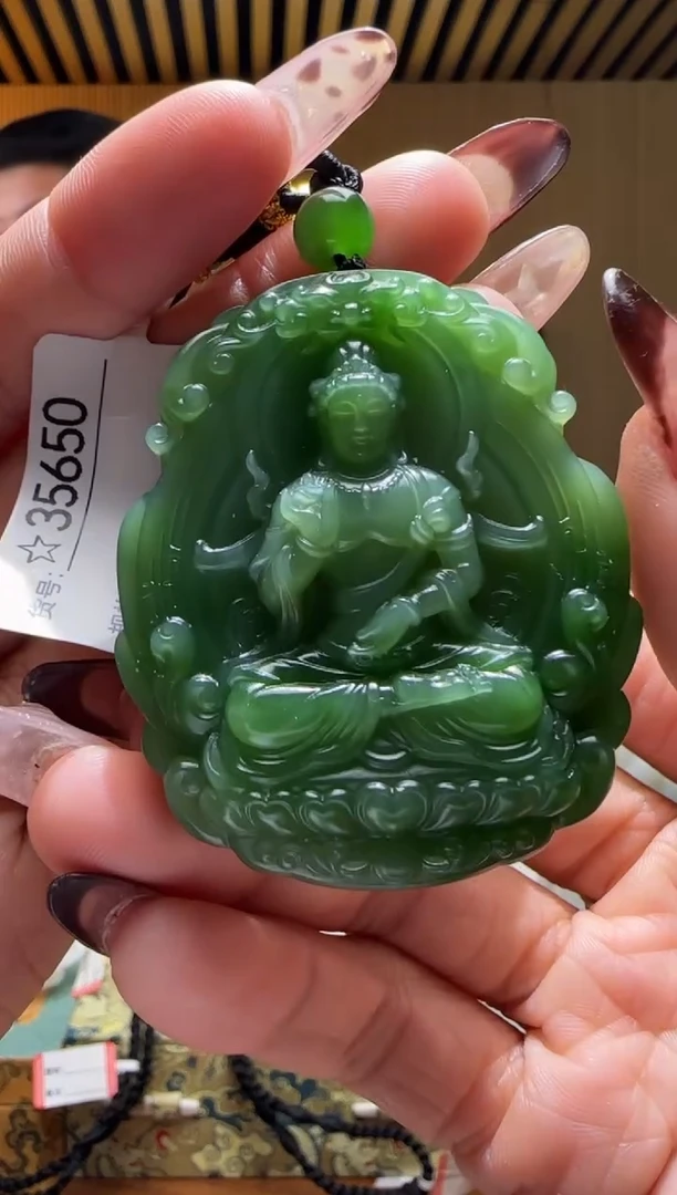 颈饰未镶嵌和田玉0