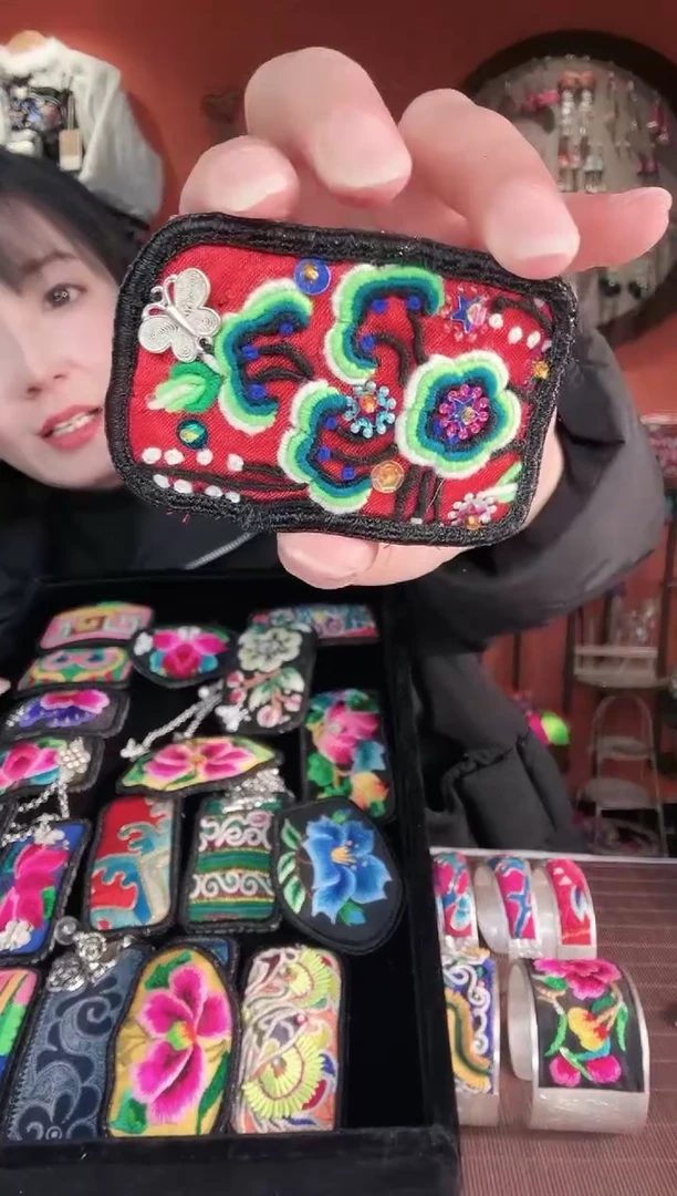 织绣非遗手工苗绣刺绣饰品33掰掰夹