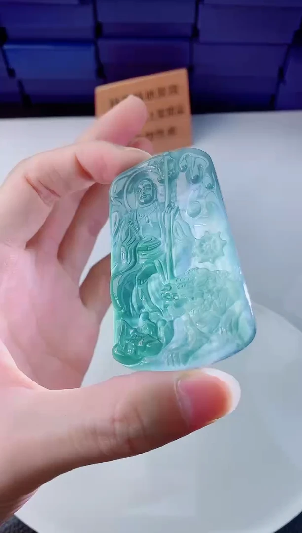 翡翠未镶嵌颈饰1