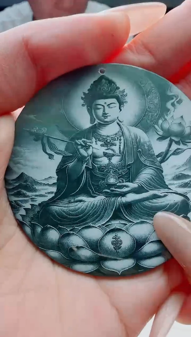 颈饰未镶嵌翡翠多样性发其中一